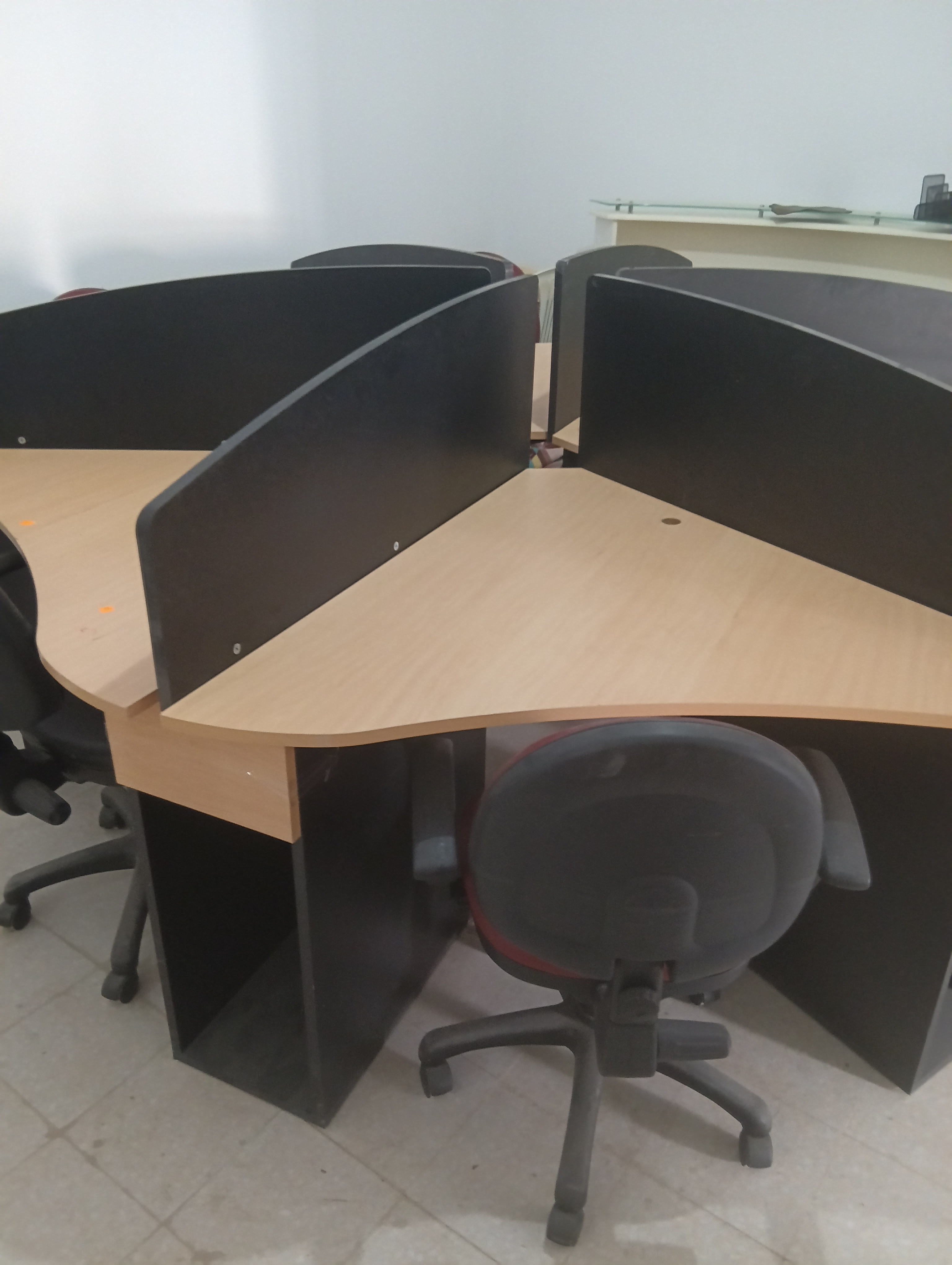 Jemmal&nbsp;Jemmal&nbsp;Meubles de bureau&nbsp;Bureaux - Tables&nbsp;Bureau de 6 places