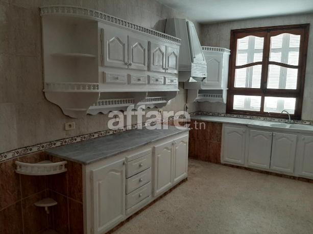 Ariana Ville&nbsp;Cite Ennasr 1&nbsp;Location&nbsp;Maisons&nbsp;�tage de villa s4 � ennasr 1