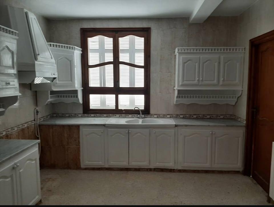 Ariana Ville&nbsp;Cite Ennasr 1&nbsp;Location&nbsp;Maisons&nbsp;�tage de villa s4 � ennasr 1