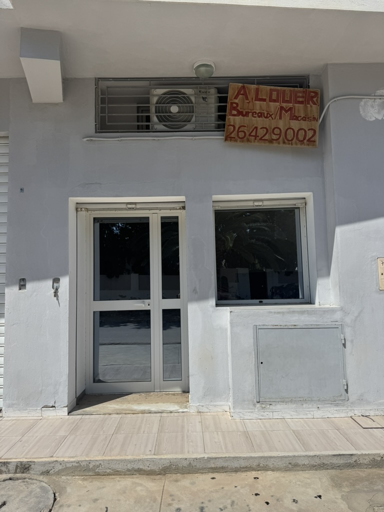 Sfax Ville&nbsp;Sfax&nbsp;Bureaux & Commerces&nbsp;Surfaces&nbsp;Local commercial id�al petit kiosque neuf