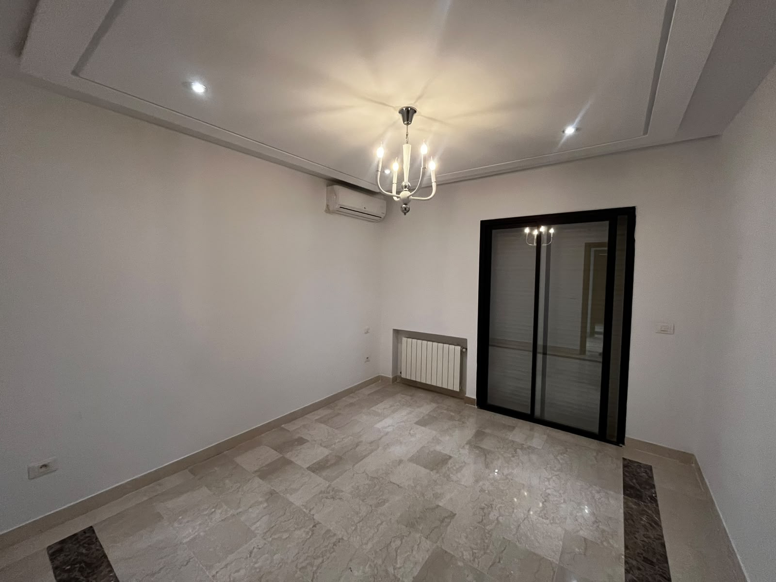 Ain Zaghouan&nbsp;Jardins de Carthage&nbsp;Location&nbsp;Appart. 2 pi�ces&nbsp;S2 vide au jardin de carthage