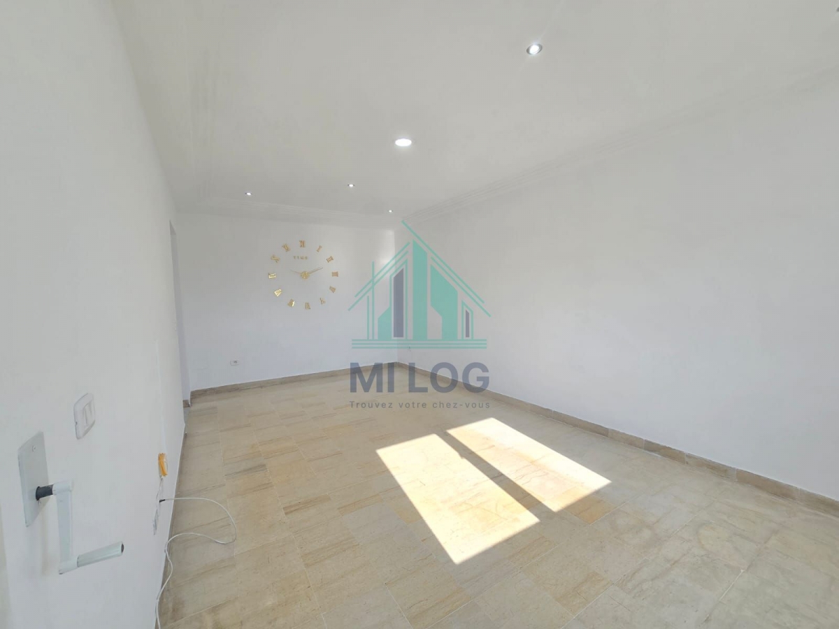Nouvelle Medina&nbsp;Nouvelle Medina&nbsp;Vente&nbsp;Appart. 3 pi�ces&nbsp;Un appartement s2 � la nouvelle medina