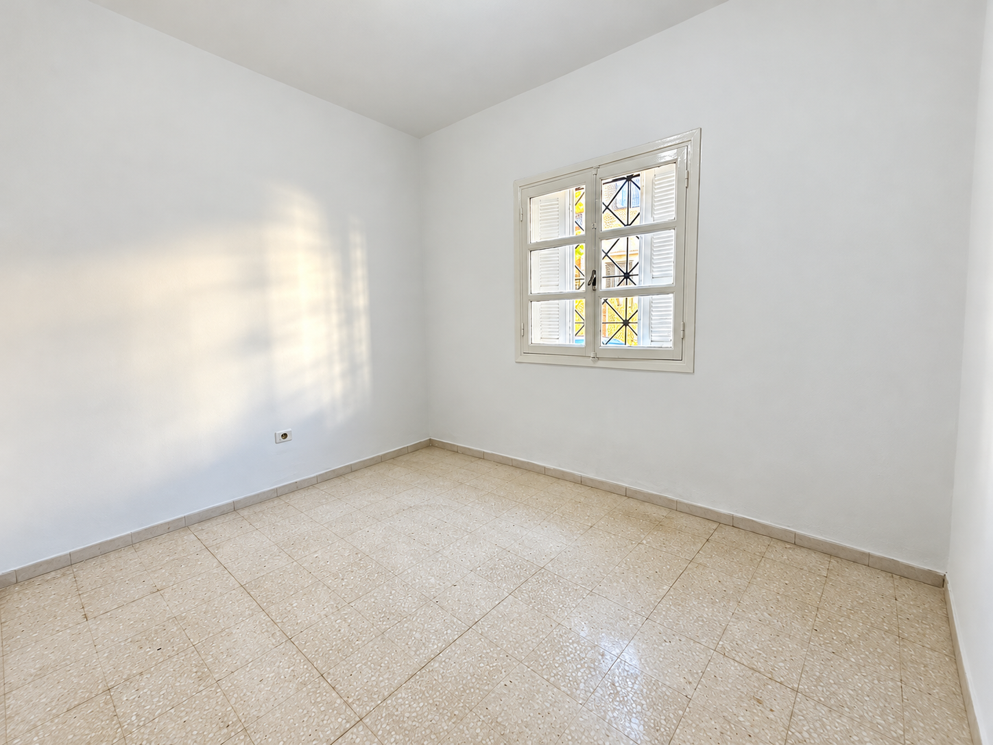 Le Bardo&nbsp;Le Bardo&nbsp;Location&nbsp;Appart. 3 pi�ces&nbsp;S2 de 70m2 au rdc a bardo 2 residence securisee