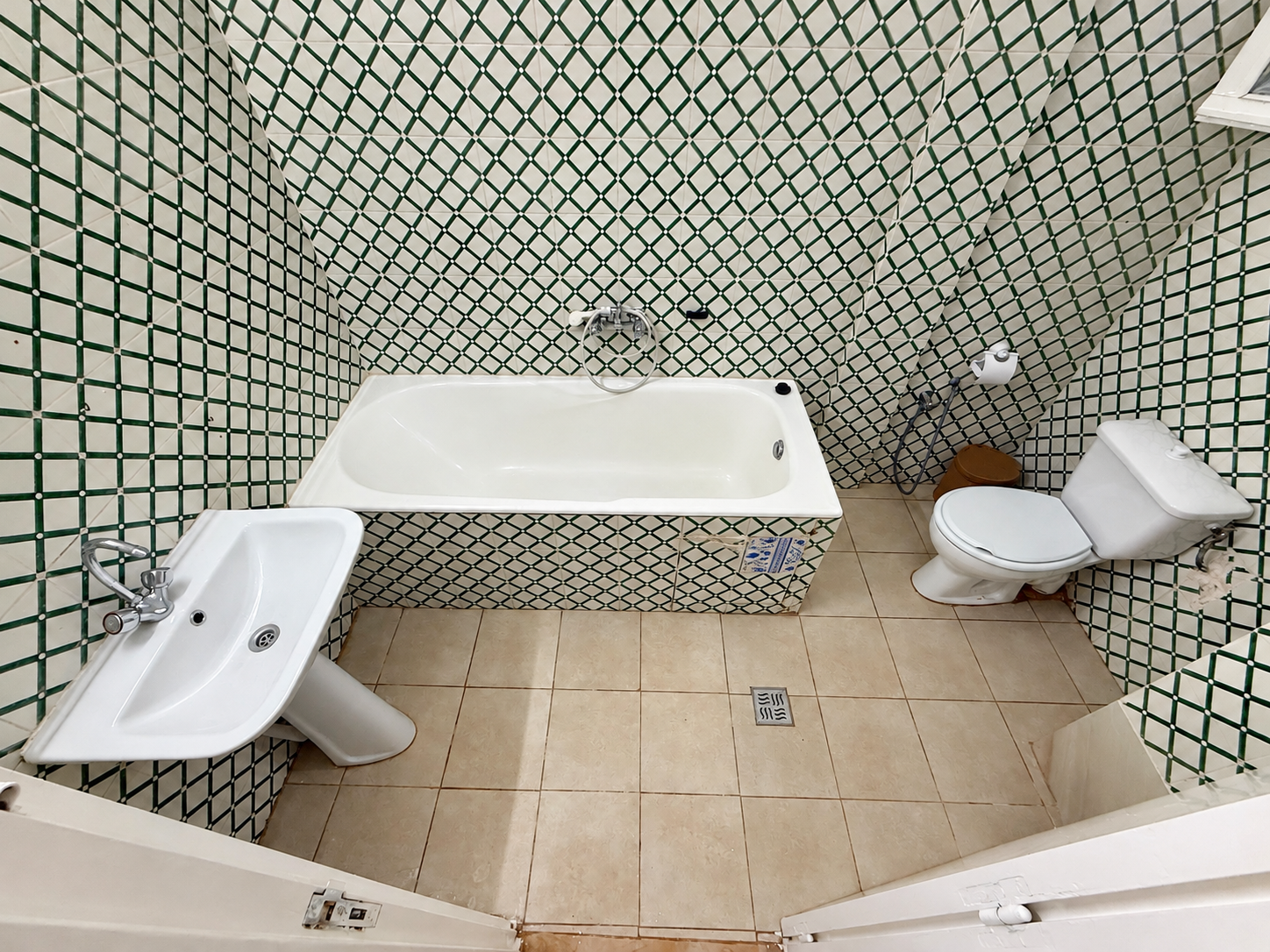 Le Bardo&nbsp;Le Bardo&nbsp;Location&nbsp;Appart. 3 pi�ces&nbsp;S2 de 70m2 au rdc a bardo 2 residence securisee