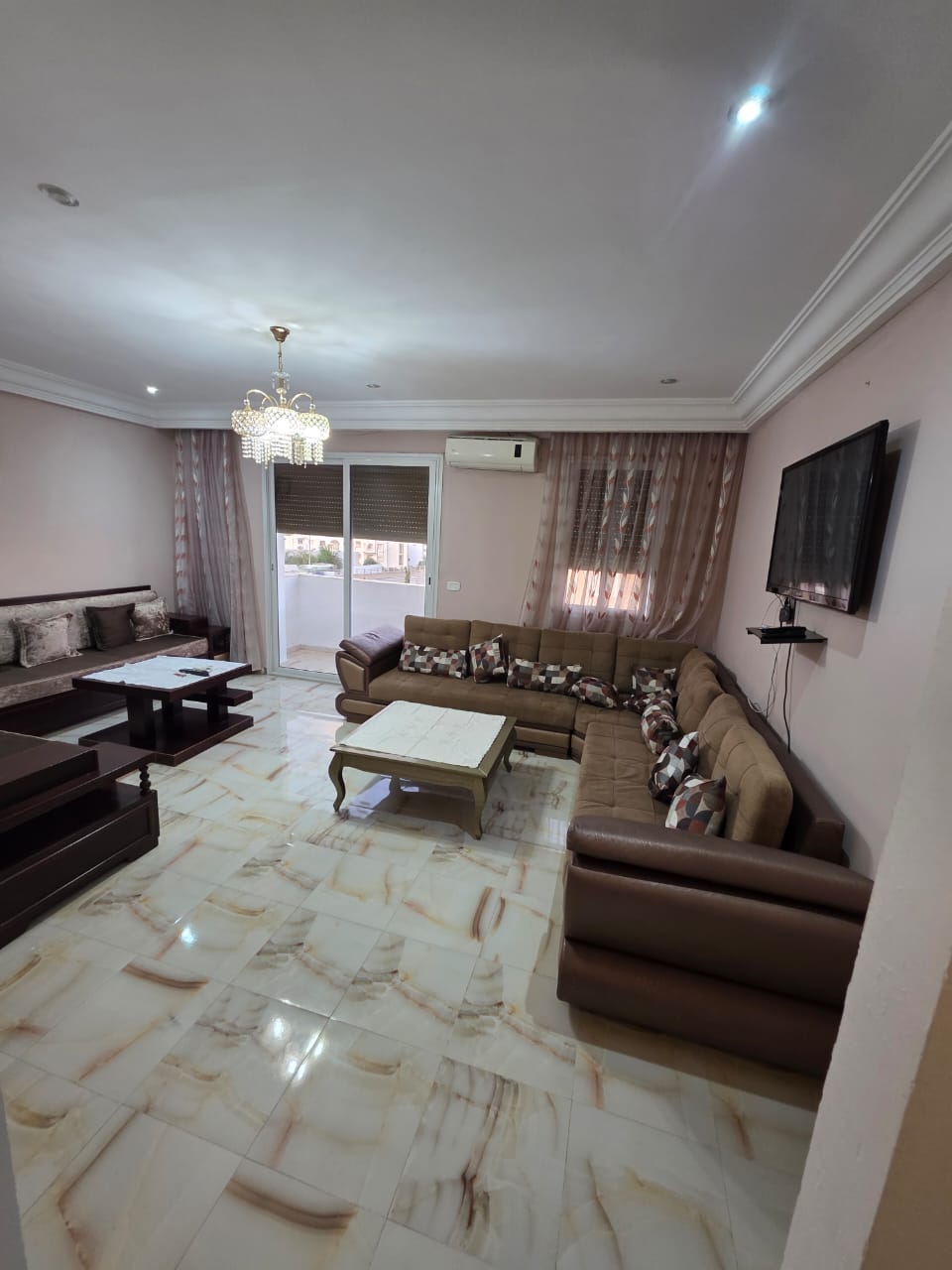 Ariana Ville&nbsp;El Menzah 7&nbsp;Location&nbsp;Appart. 3 pi�ces&nbsp;S2 meubl� menzah 7