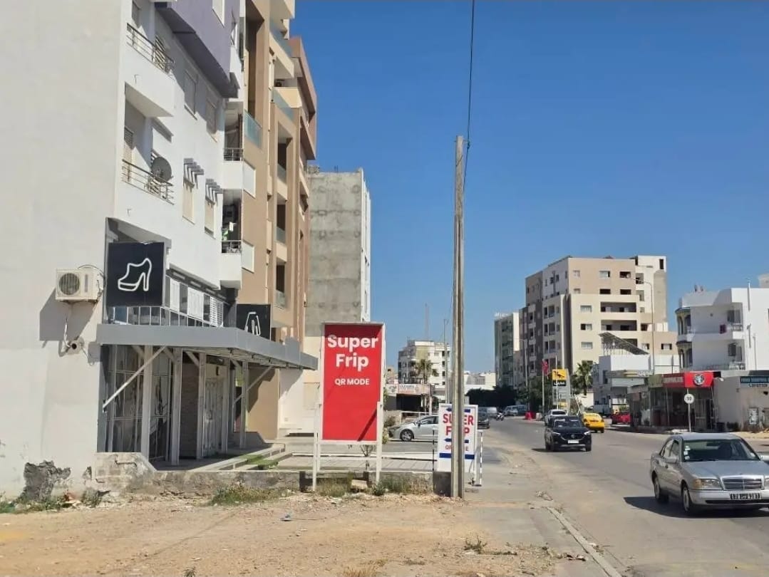 Sousse Jaouhara&nbsp;Sahloul&nbsp;Vente&nbsp;Appart. 2 pi�ces&nbsp;Terrain 850m et 450m autoris� r8 � sahloul