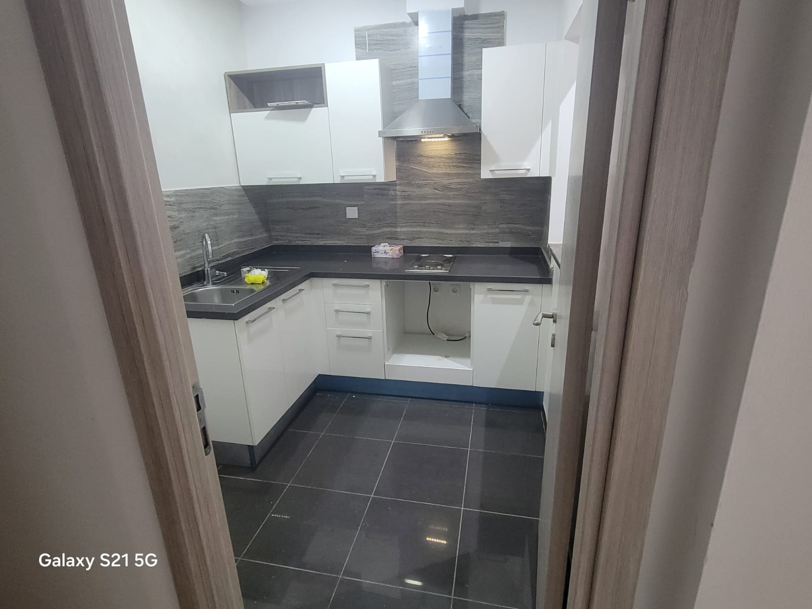 La Marsa&nbsp;El Aouina&nbsp;Location&nbsp;Appart. 2 pi�ces&nbsp;Appartement s1 � aine zaghouane