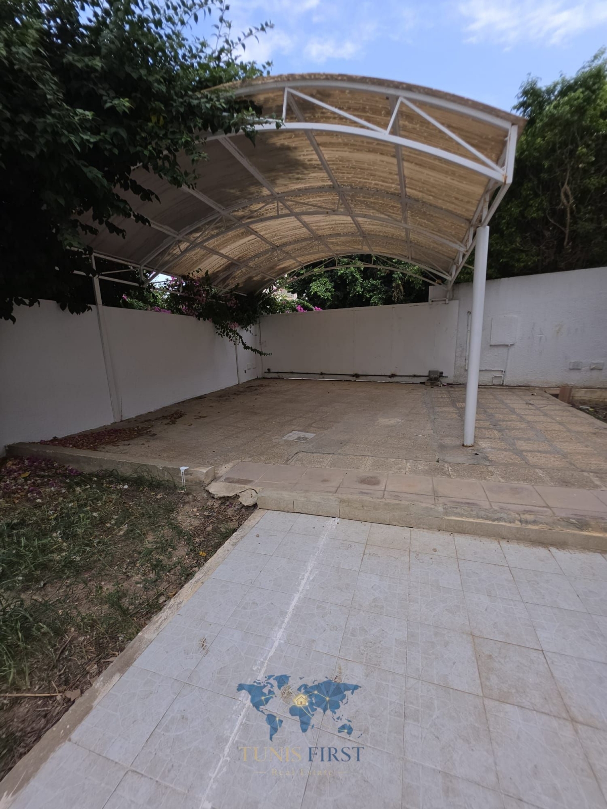 La Marsa&nbsp;Gammart&nbsp;Location&nbsp;Maisons&nbsp;Villa s6 pour usage bureautique � gammarth