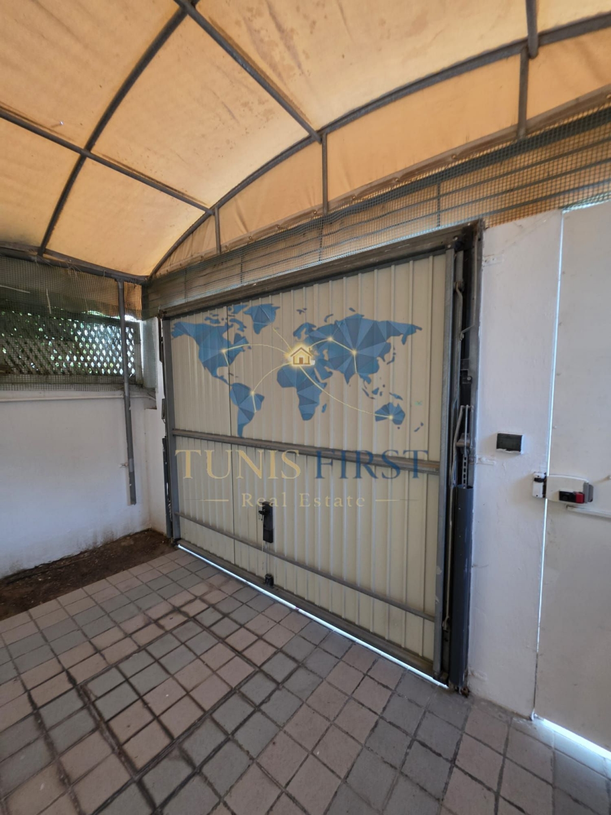 Location&nbsp;Duplex