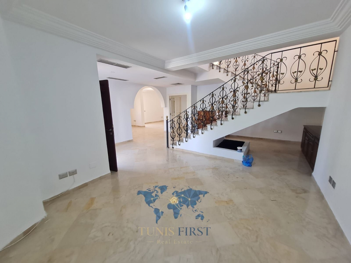 La Marsa&nbsp;Cite El Moez&nbsp;Location&nbsp;Duplex&nbsp;Villa jumel�e vide � cit� el moez la marsa