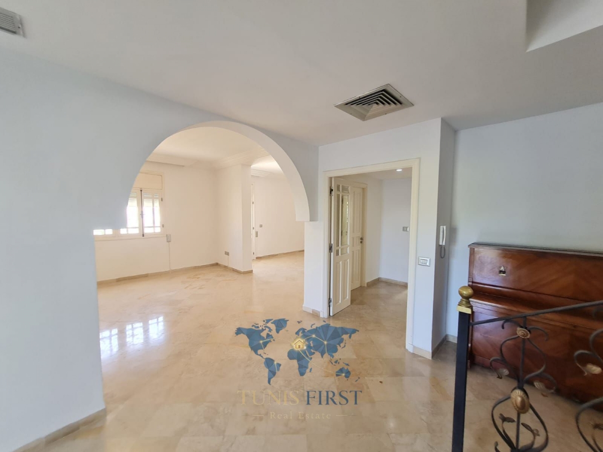La Marsa&nbsp;Cite El Moez&nbsp;Location&nbsp;Duplex&nbsp;Villa jumel�e vide � cit� el moez la marsa