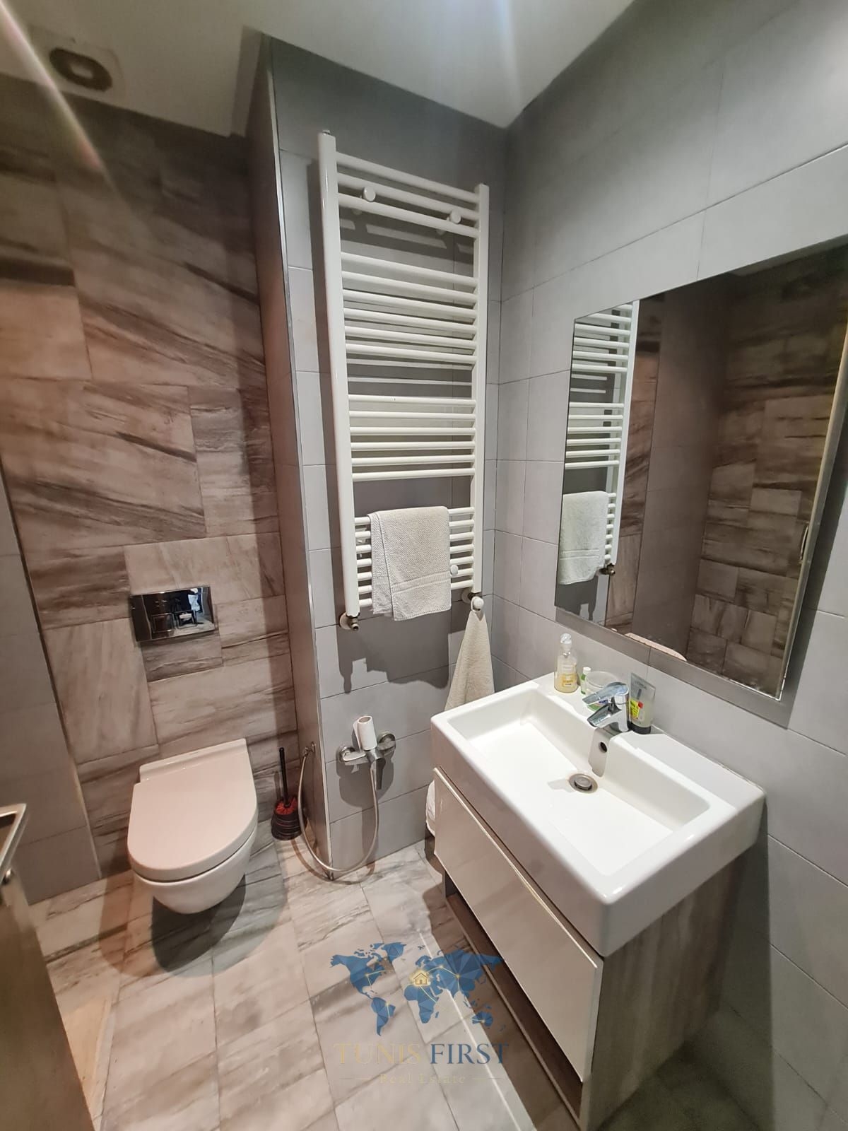 Ain Zaghouan&nbsp;Jardins de Carthage&nbsp;Location&nbsp;Appart. 2 pi�ces&nbsp;Coquet s1 meubl� aux  jardins de carthage