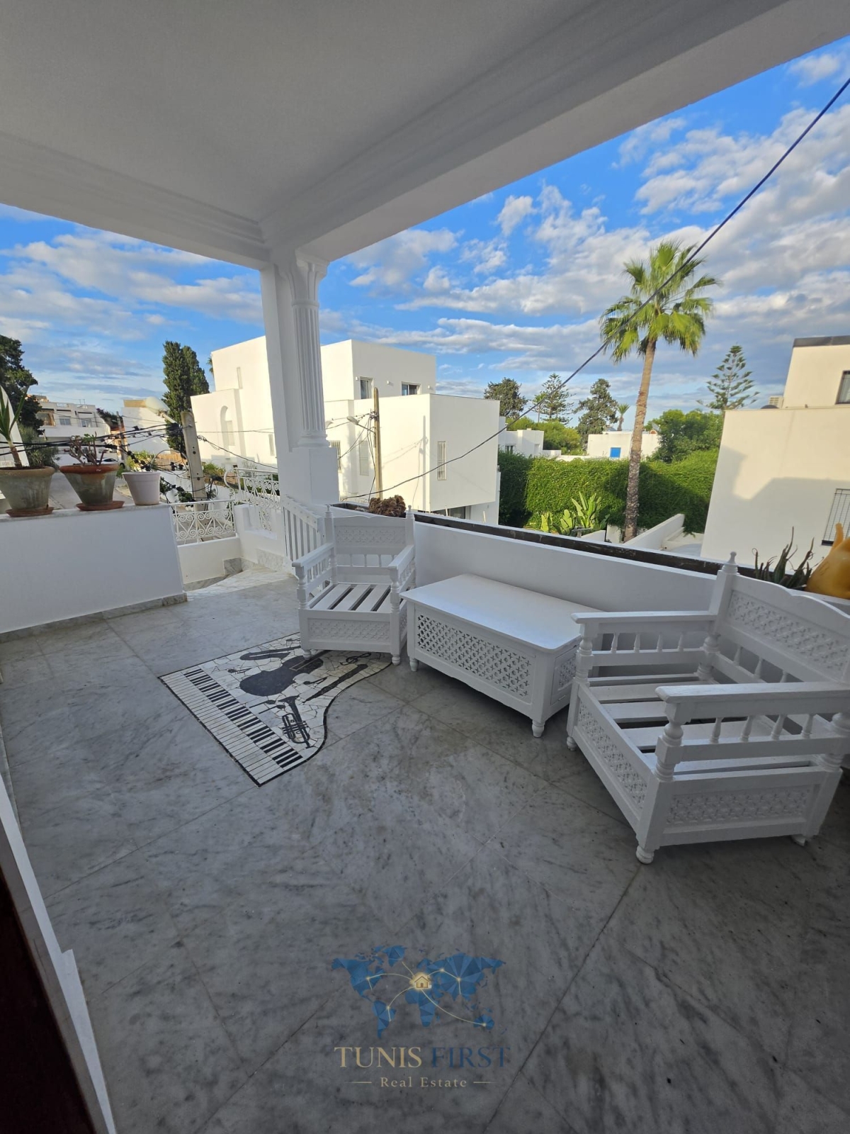 La Marsa&nbsp;Marsa Safsaf&nbsp;Location&nbsp;Appart. 5 pi�ces+&nbsp;Etage de villa vide � marsa cube