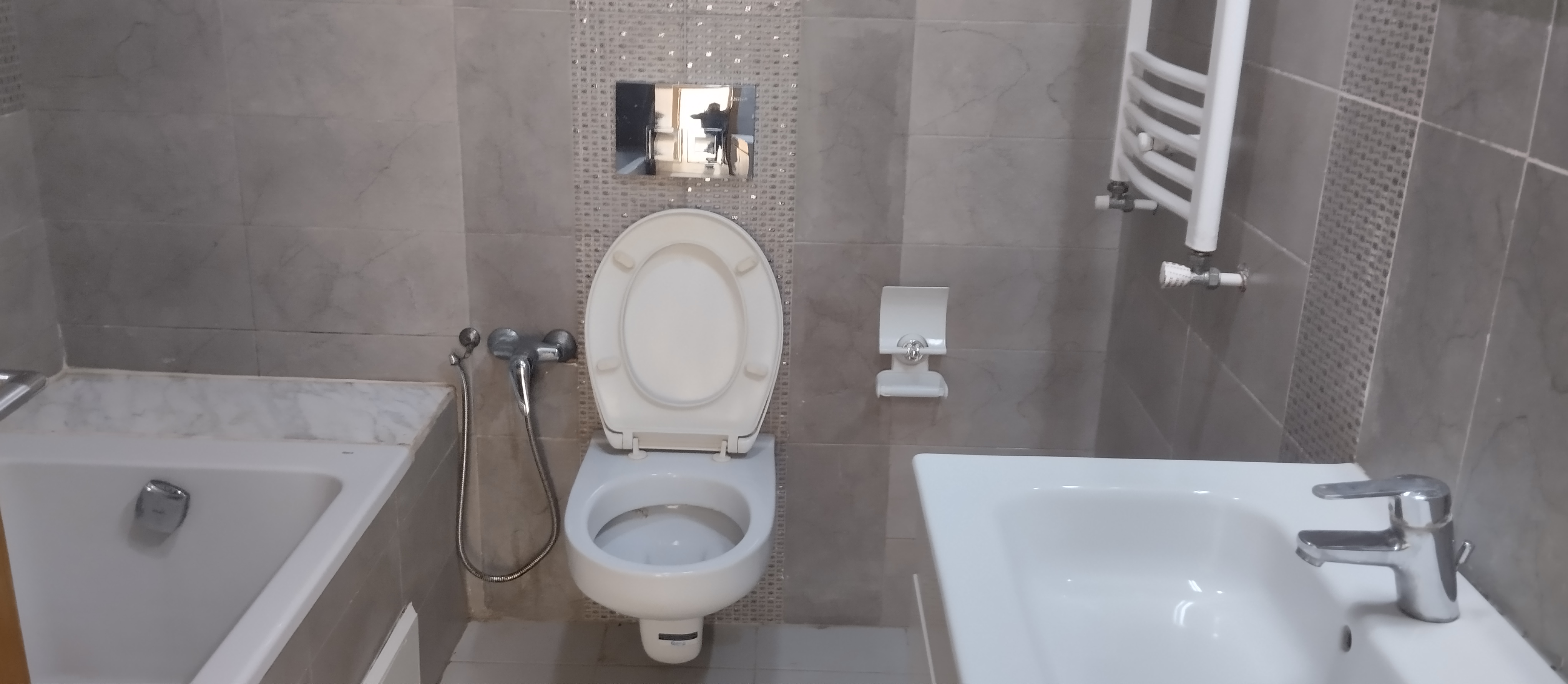 Sfax Ville&nbsp;Cite Essourour&nbsp;Location&nbsp;Appart. 2 pi�ces&nbsp;Pour petite famille